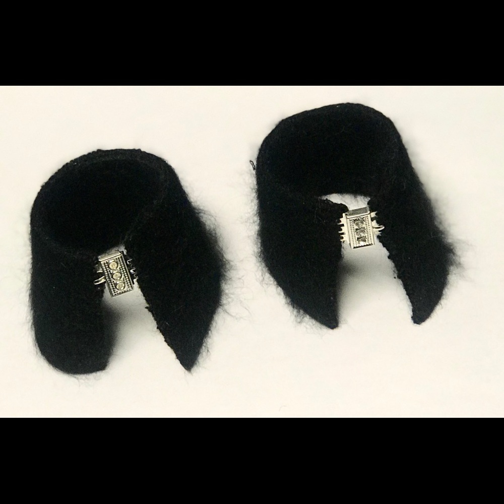 Angora wrist cuffs (handmade by me 💗🎉😀)